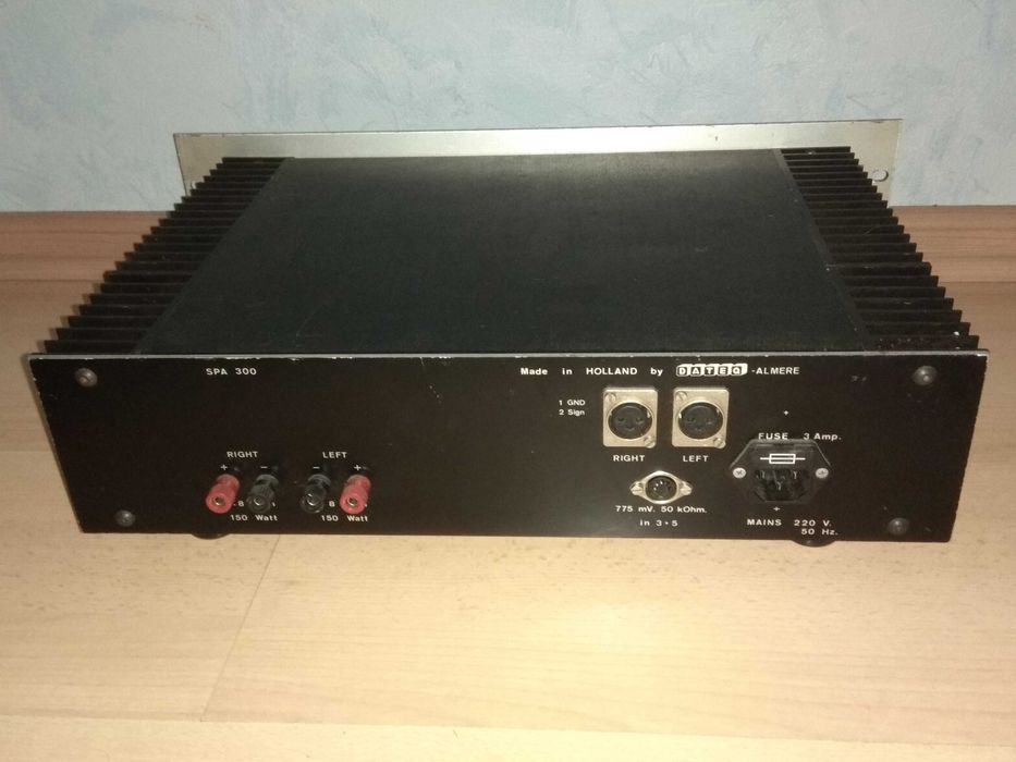 Стерео усилвател Dateq SPA-300