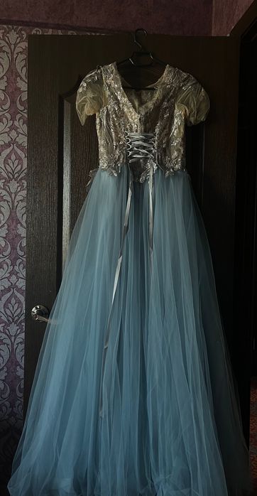 Продам вечернее выпускное платье