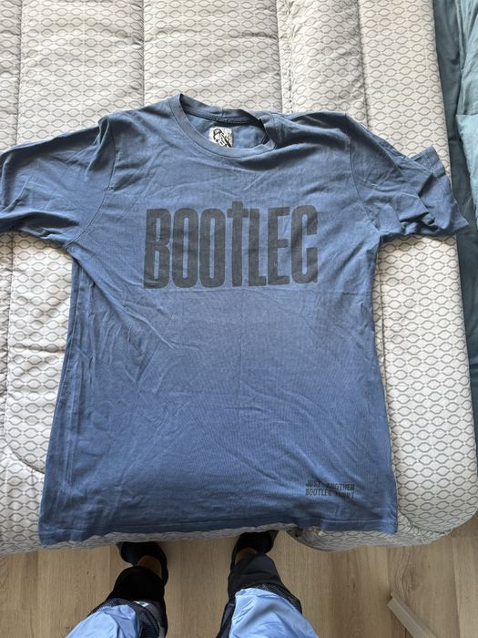 Luda тениски.