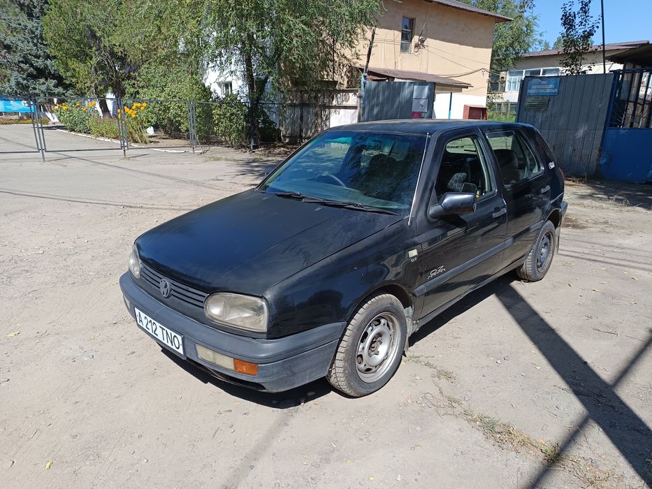 Продам гольф 3 ПРАВЫЙ РУЛЬ