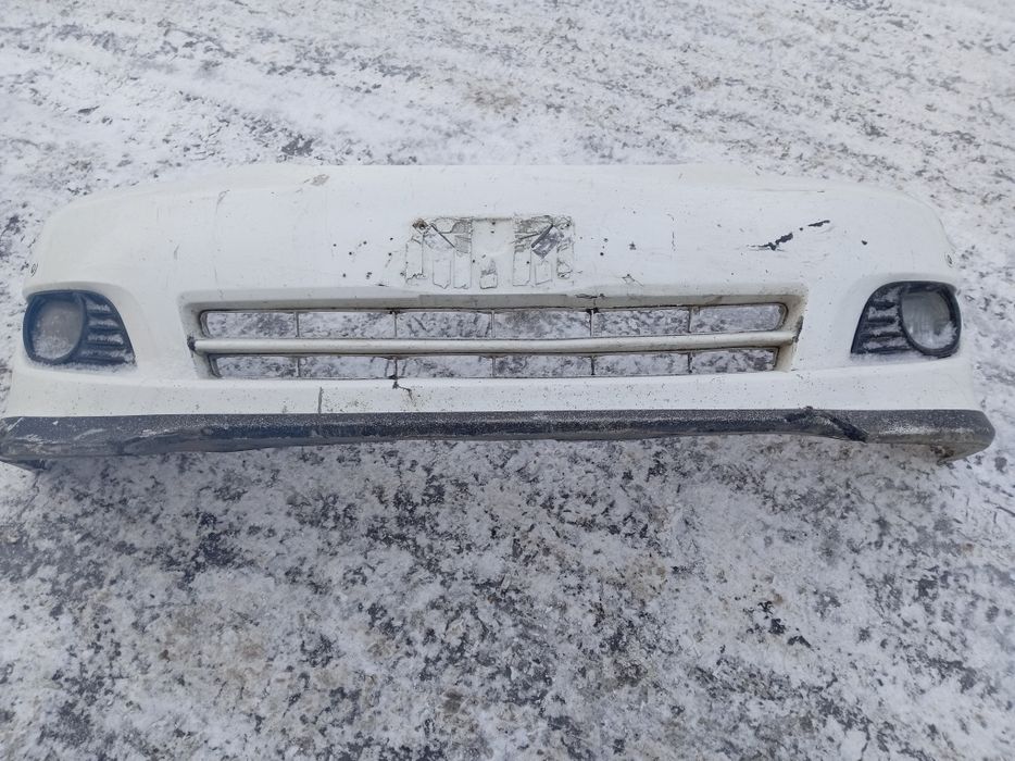Передний бампер на Toyota Ipsum 25s