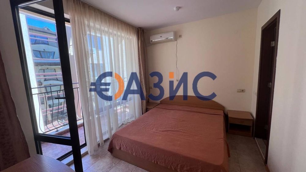 Продава се Тристаен апартамент в к.к. Слънчев бряг - 76 кв.м за 994 €/кв.м - Снимка #2