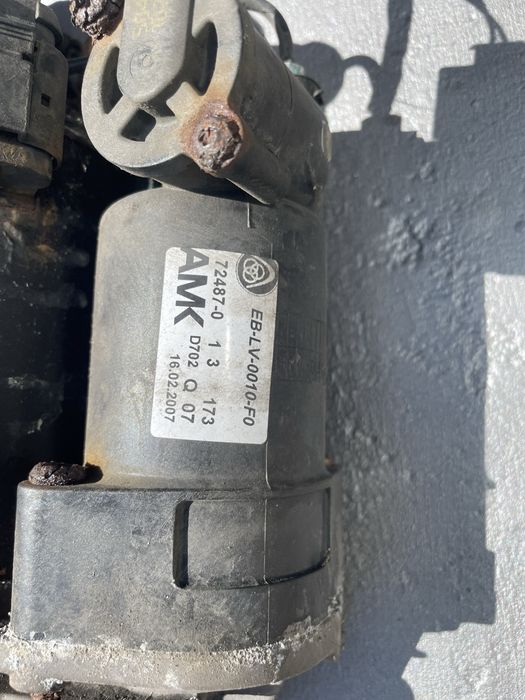 Компресор окачване БМВ 5 серия, Е61 (kompresor bmw e61)