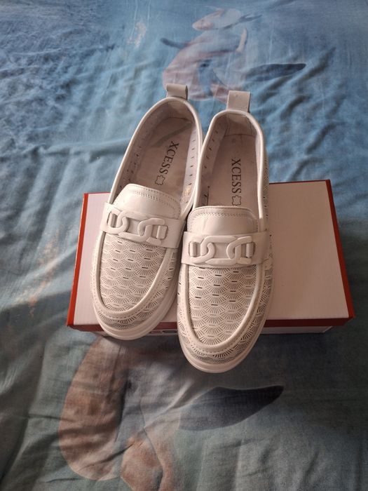 Нови обувки 38 номер