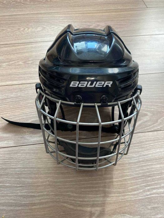 Хоккейный шлем Bauer размер M/M Б/у