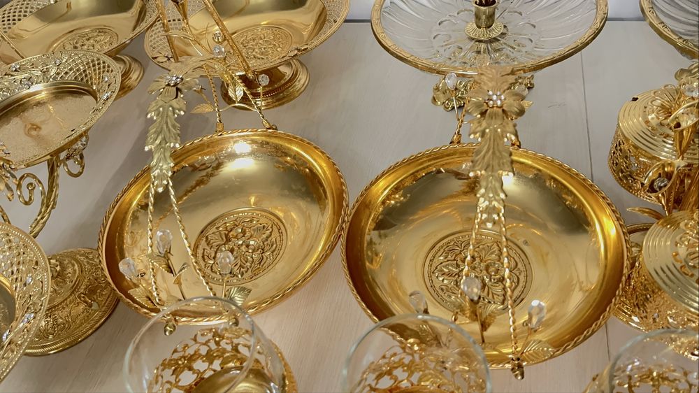 Элитный набор для сервировки в золотом исполнении