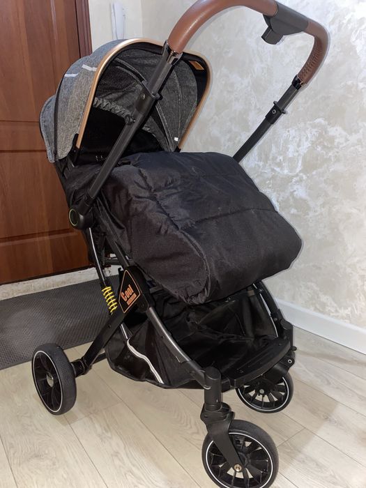 Продам детскую коляску