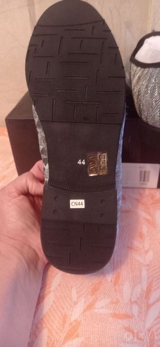 Продам НОВЫЕ мужские туфли ( лоферы).