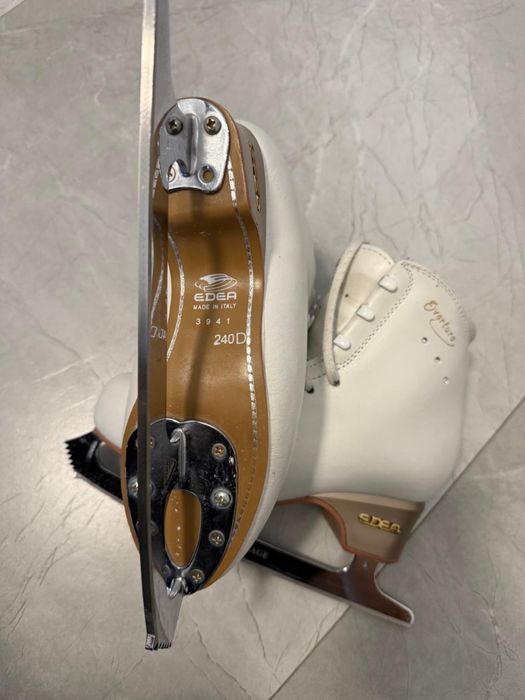 Продам коньки Edea Overture профессиональный