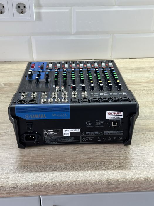 Микшер yamaha mg12xu