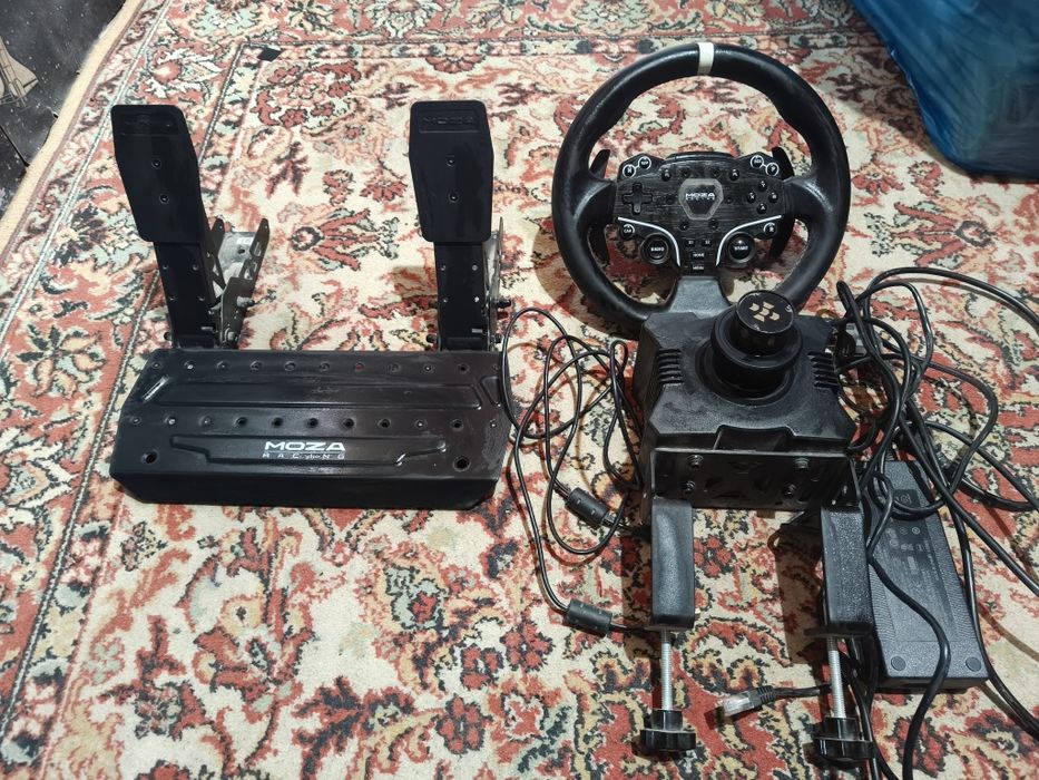 Продам  Руль Moza r5
