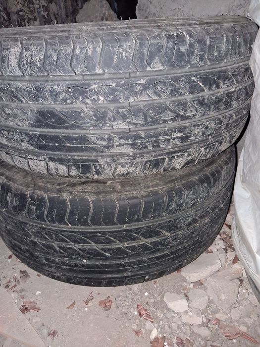 Шины 225×45×17    2 шт.