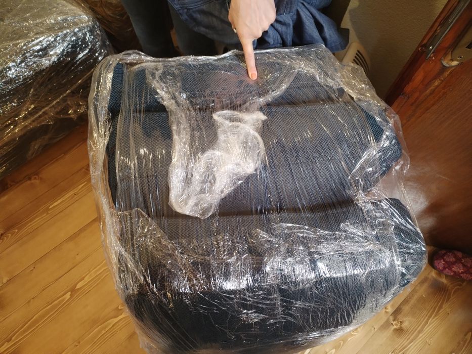 Продавам чисто нов диван – неупотребяван!