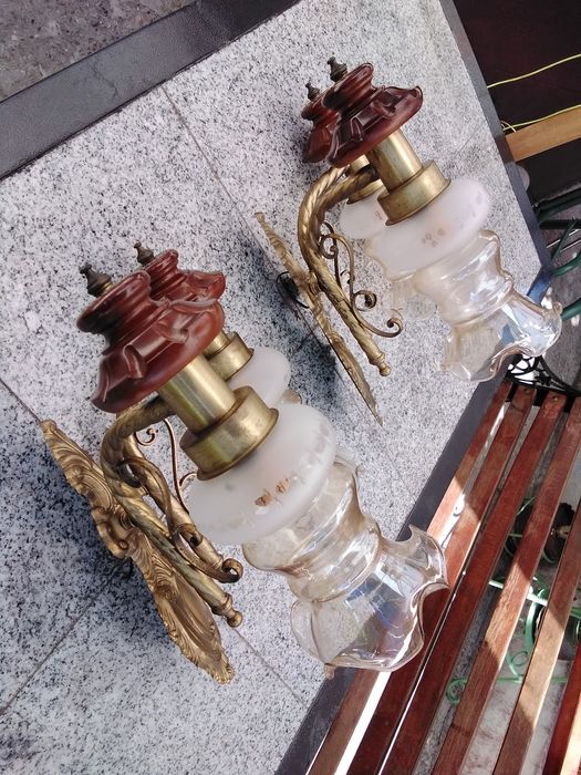 Aplici din bronz vechi