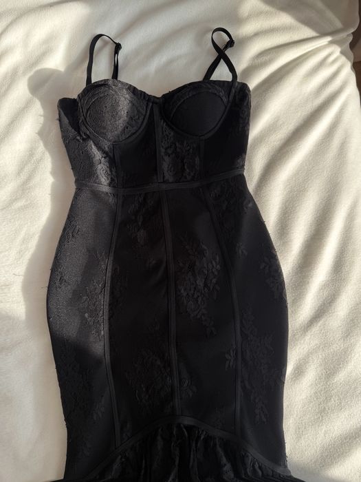 Rochie din bandaj cu dantela