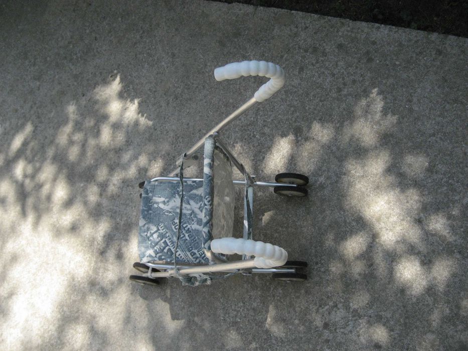 Детска тоалетка със столче