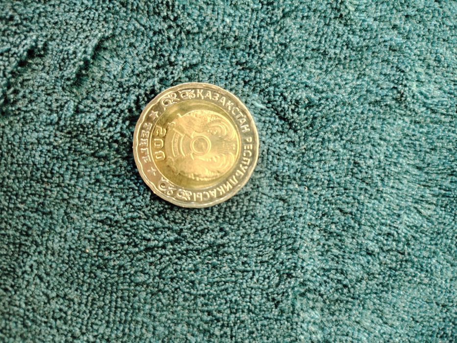 Продам монеты новые