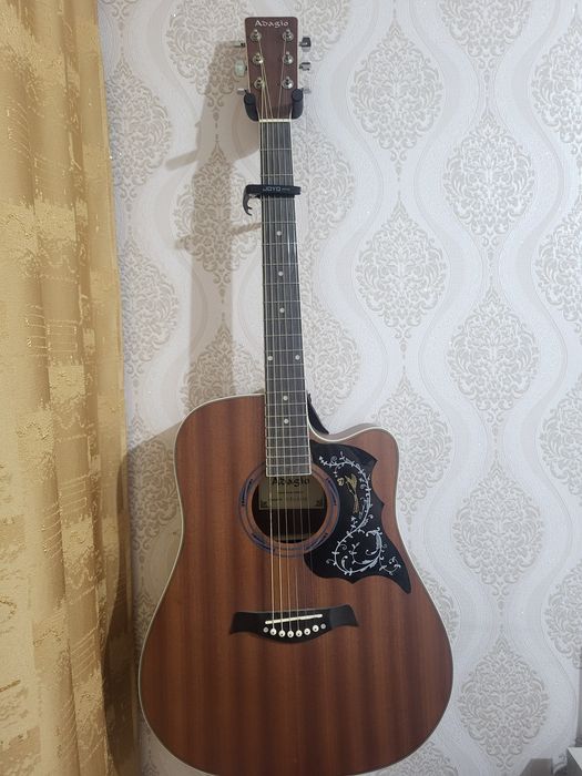 Гитара adasio почти новая