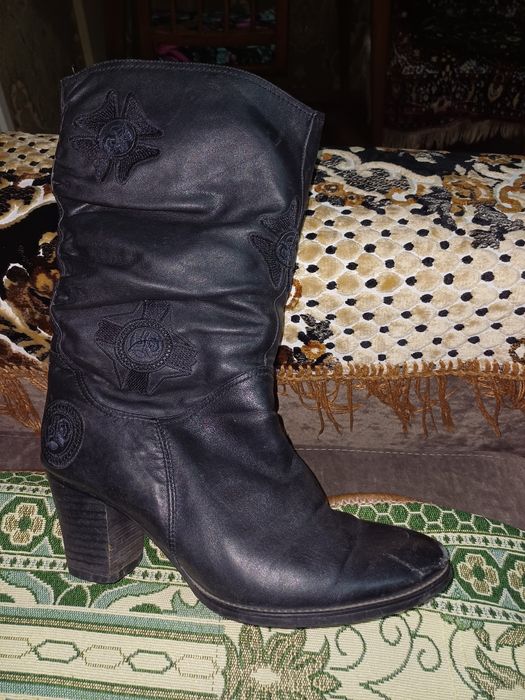 Продам  зимние сапоги