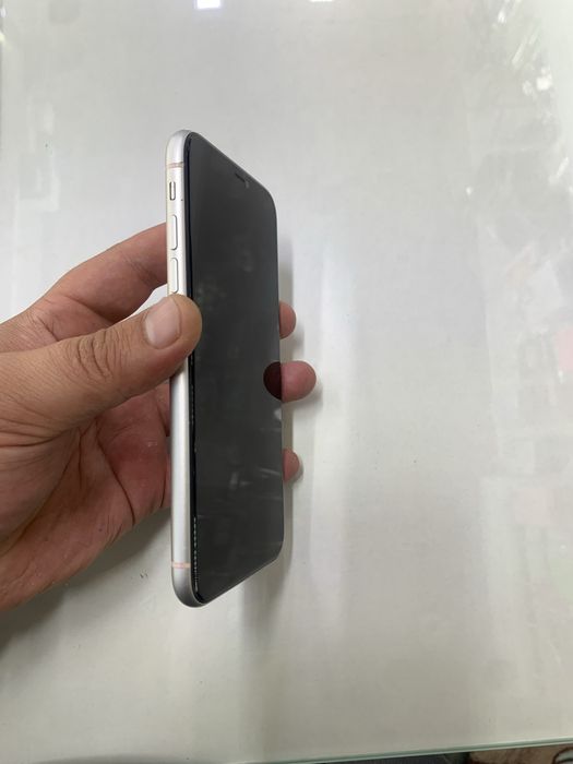 Iphone 11 (128GB)  в идеальном состояний