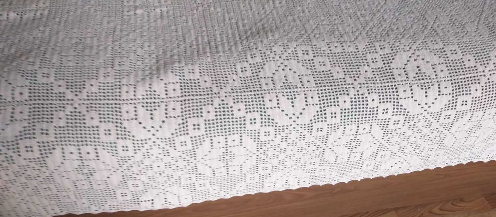 Плетива на една кука. Карета, Покривки за маси, дивани и т.н.