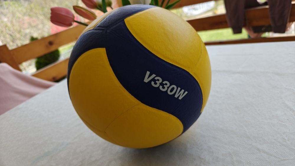 Minge volei MIKASA V330W ca și noua