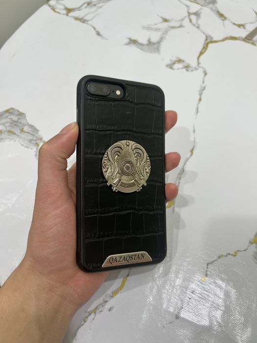 Продам İPhone 8+ 128Gb