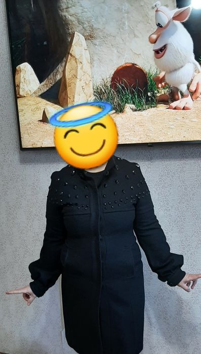 Пальто  Женское Чёрное Весна Осень Размер 46 Цена  5000 тг.