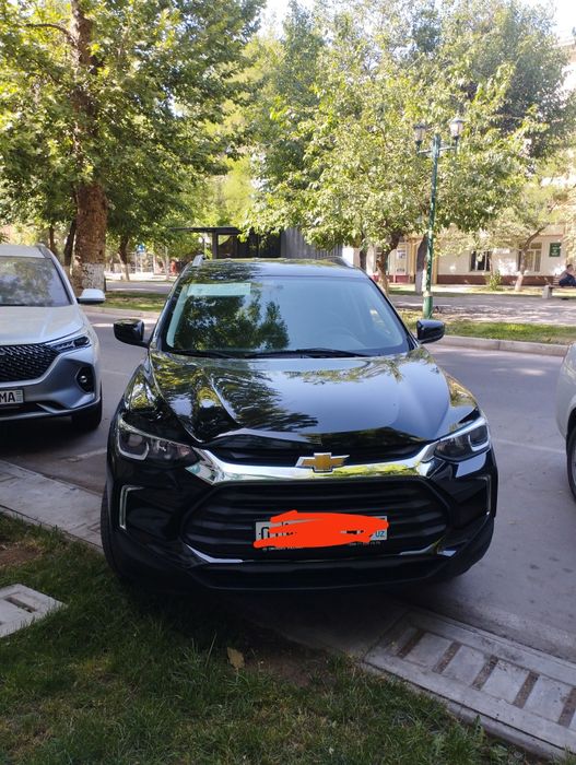 Naxt va bo'lib to'lashga Trekker 2 LTZ prapanda sotiladi