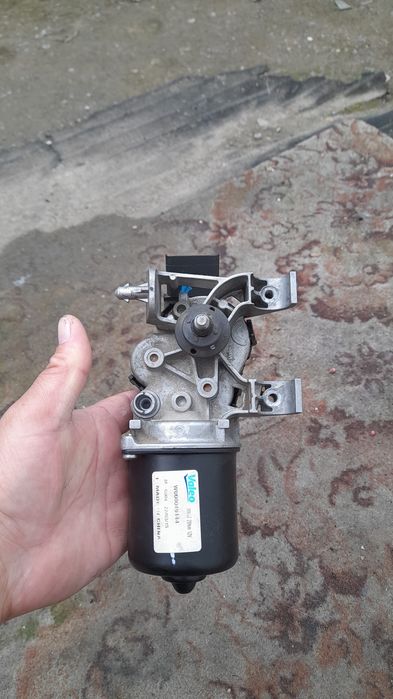 Продам     Автомобильные     дворник     маторчик