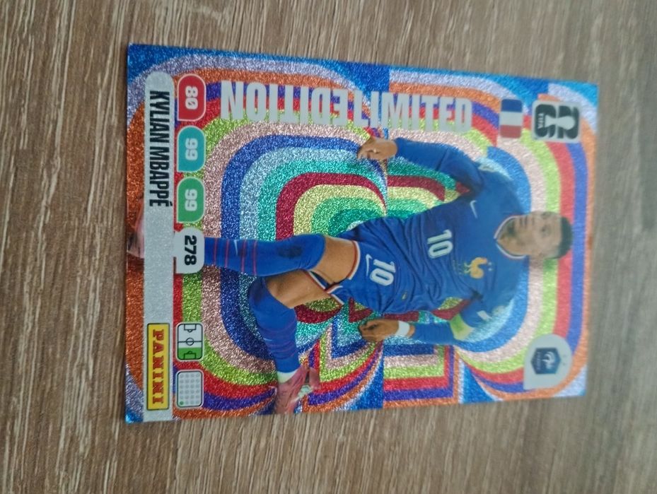 Vand cartonașe FIFA world cup 2026 panini adrenalyn XL  official trading cards.