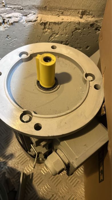 Продам Двигатель Немецкий