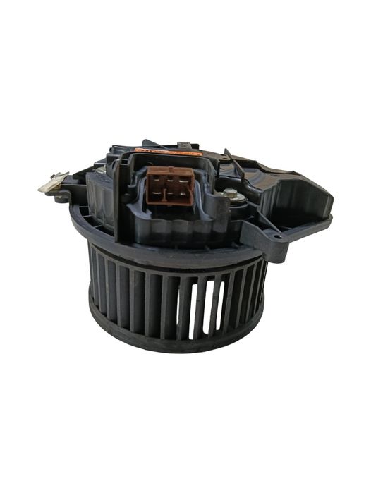 Ventilator Aeroterma Audi A4 Iii 8Ec, B7 2004 - 2008 Audi 8E1820021E