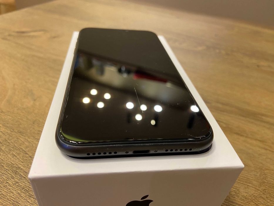 Iphone 11 128GB, в гаранция