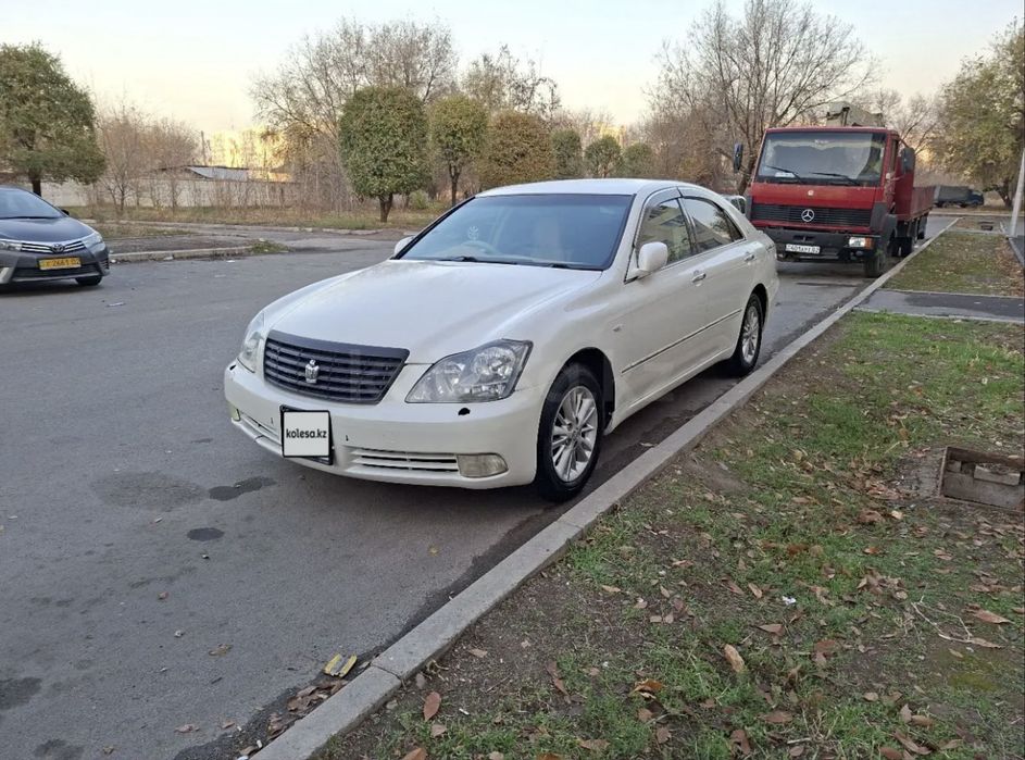 Продам срочно Toyota Crown