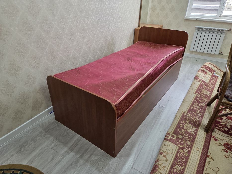 Кровать и столешница (2 в 1)