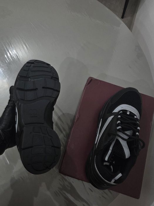 Adidasi Dior b22