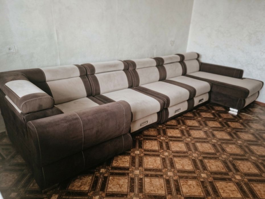 Продам Угловой диван  б/у торг