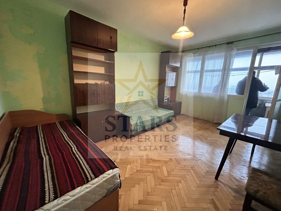 Продажба 3-стаен гр. Варна - Червен Площад