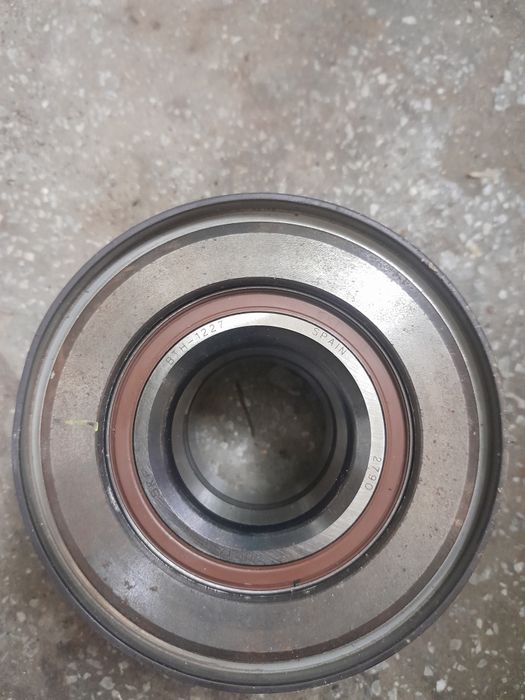 Butuc, rulment fata cu abs,iveco daily