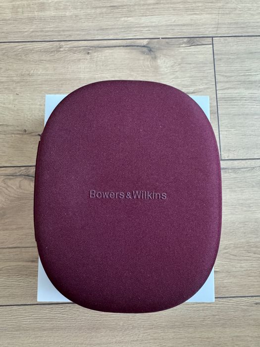 Bowers & Wilkins PX8 Royal Burgundy