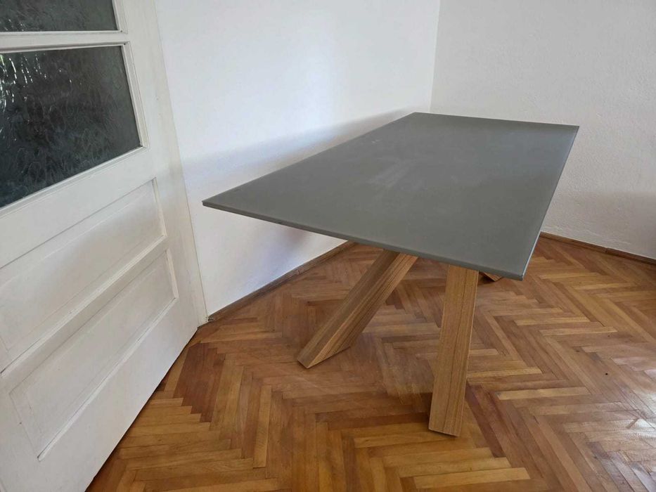 Masa de sufragerie/living design modern