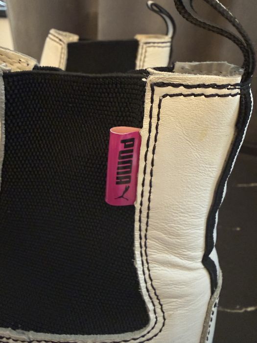 Бели кожени боти тип Chelsea Puma