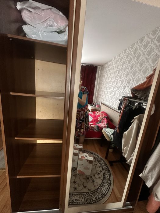 Шкаф-купе в хорошем состоянии