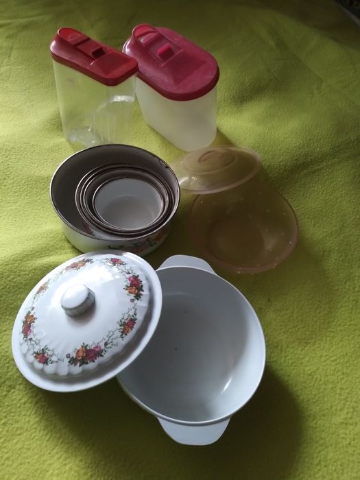 Молочник и сахаоница