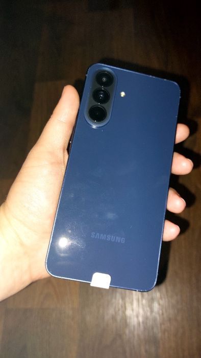 Samsung a57 новый