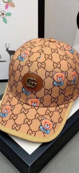 Șapcă  Chanl, Mncl*, Gucci, model 2026, preț fix