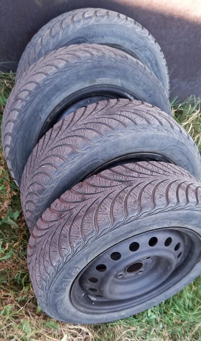 Продам колёса зимние 185 60 R15  Sava