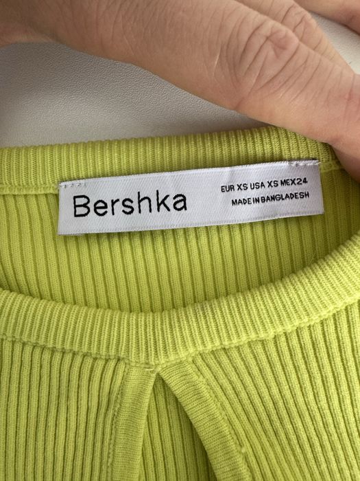 Футболка женская bershka