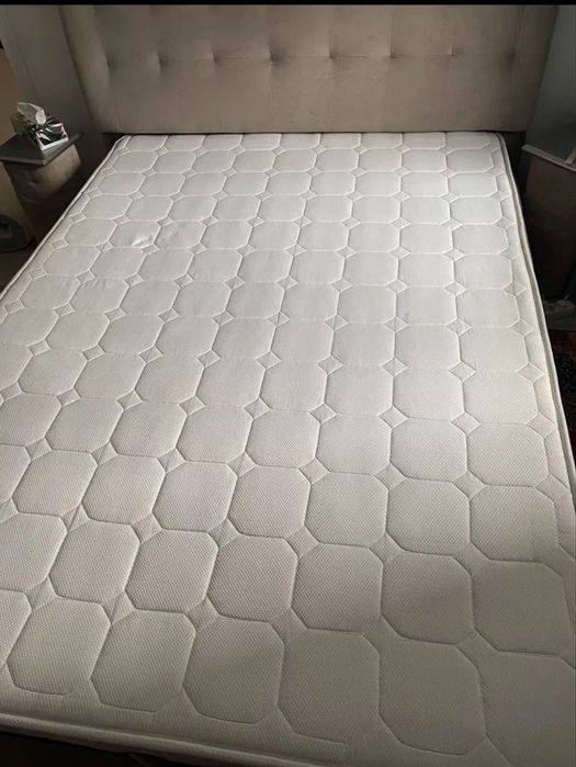 Saltea 160x200 in stare excelenta